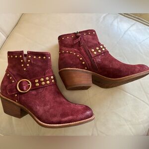 Sofft Allene II Rustic Burgundy Suede Gold Studs Buckle Western Ankle Boots 8.5